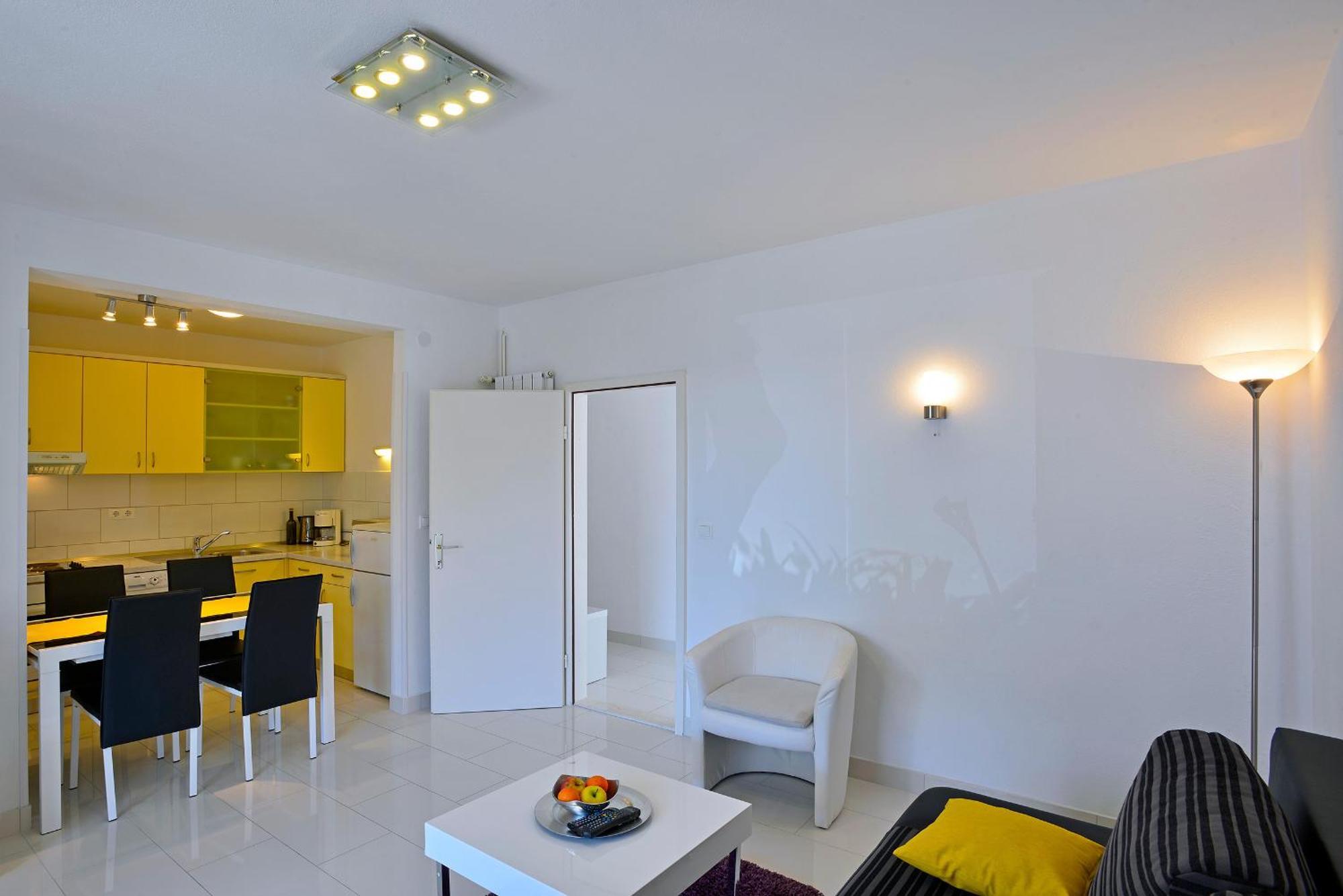 חוואר Apartments Viskovic Margita מראה חיצוני תמונה